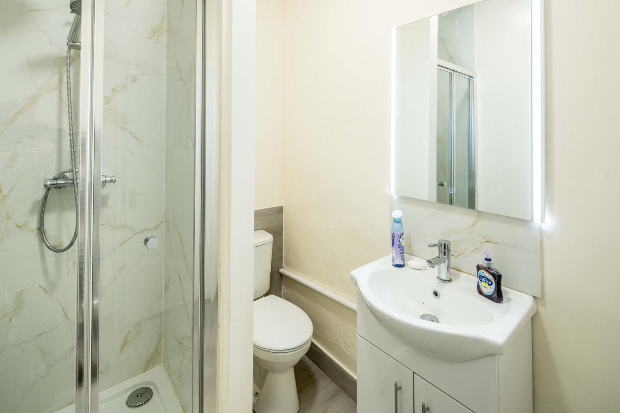 Free Parking, 2 Beds,Close To Train Station Bedford Exteriér fotografie